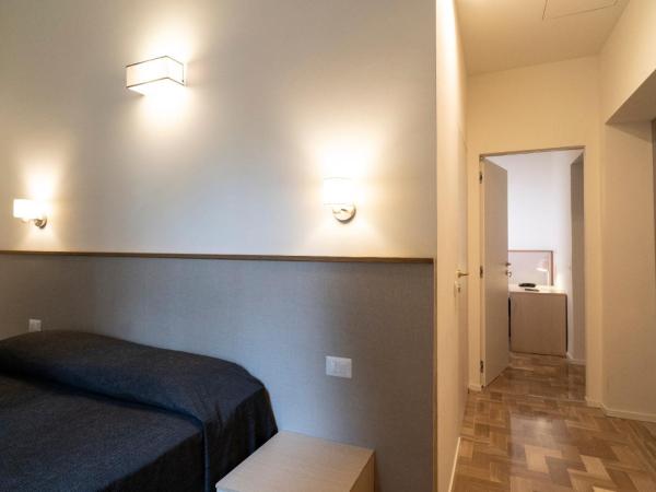 Villino Milano : photo 8 de la chambre chambre double ou lits jumeaux - accessible aux personnes à mobilité réduite