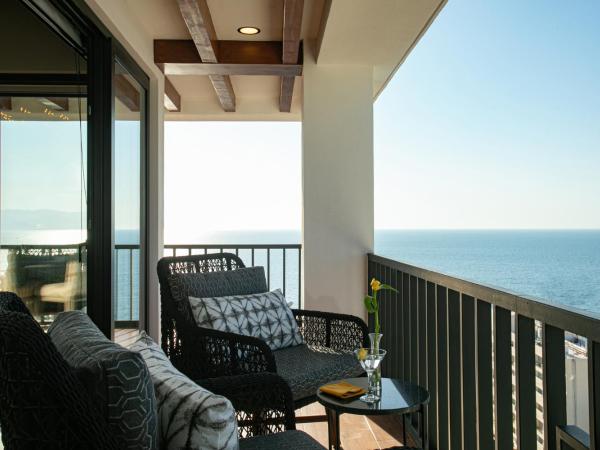 Pinnacle Resorts 179 - Adults Only : photo 6 de la chambre penthouse