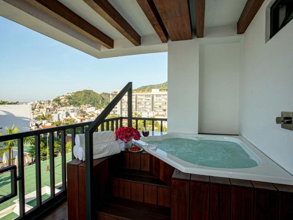 Pinnacle Resorts 179 - Adults Only : photo 4 de la chambre penthouse