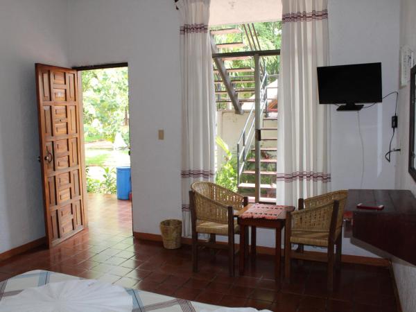 Hotel Albatros : photo 2 de la chambre appartement - vue sur jardin