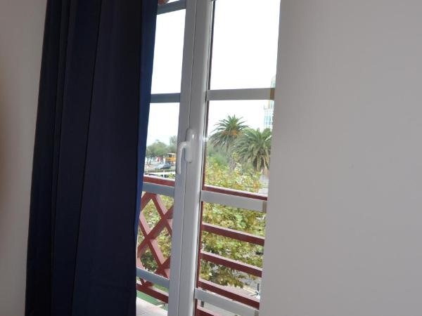 Hosteria Santander : photo 5 de la chambre chambre double ou lits jumeaux - vue partielle sur mer