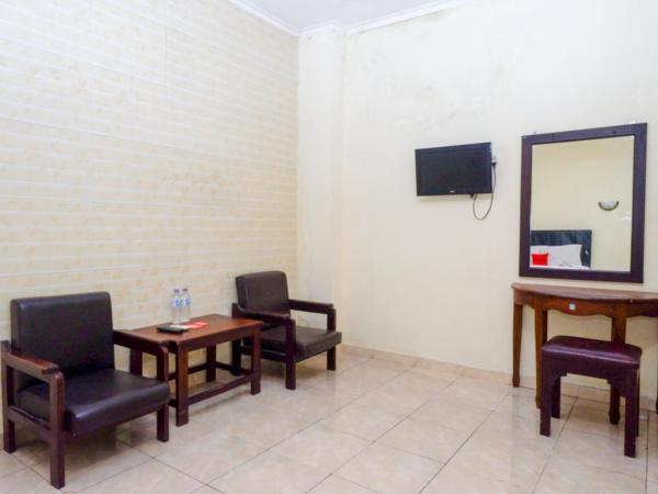 RedDoorz At Hotel Sartika Yogyakarta : photo 6 de la chambre chambre deluxe