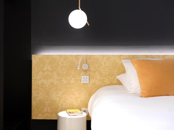 MiHotel Charité : photo 8 de la chambre suite junior « entre soi »