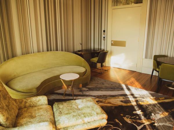 Vila Foz Hotel & SPA - member of Design Hotels : photo 3 de la chambre suite lit king-size avec balcon