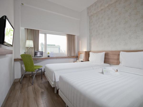 Whiz Hotel Cikini Jakarta : photo 3 de la chambre chambre double ou lits jumeaux standard