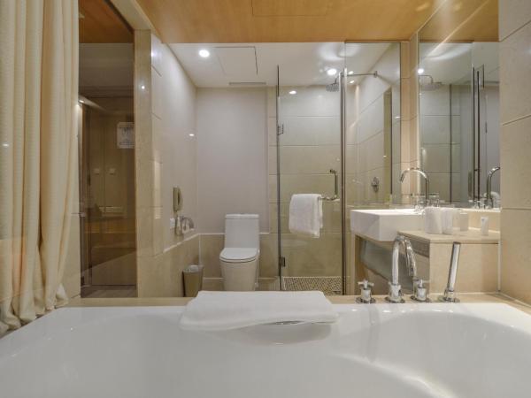 Bayshore Hotel Dalian : photo 5 de la chambre chambre double supérieure - vue sur jardin