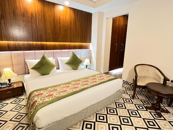 IP Royal Hotel - Couple Friendly Near Yamuna Sports Complex, Karkardooma New Delhi : photo 4 de la chambre chambre double deluxe