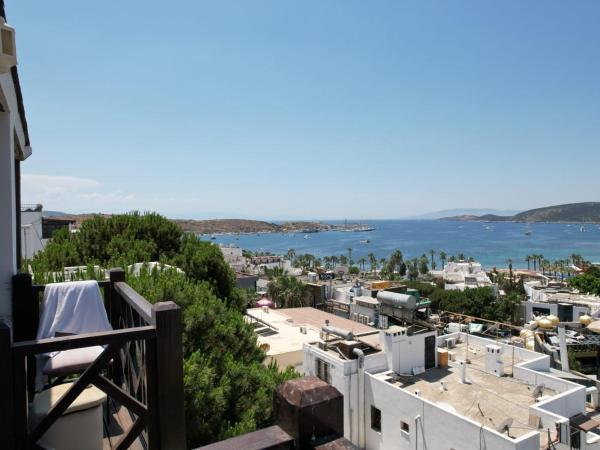 meu la boutique hotel : photo 3 de la chambre chambre familiale - vue sur mer