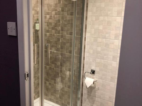 Brighton Surf Guest House : photo 9 de la chambre hébergement grand lit king-size supérieur