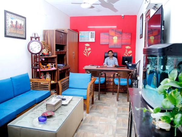 Maplewood Guest House, Neeti Bagh, New Delhiit is a Boutiqu Guest House : photo 10 de la chambre  chambre triple