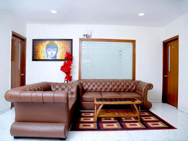 Maplewood Guest House, Neeti Bagh, New Delhiit is a Boutiqu Guest House - room 6 : photo 1 de la chambre  chambre triple