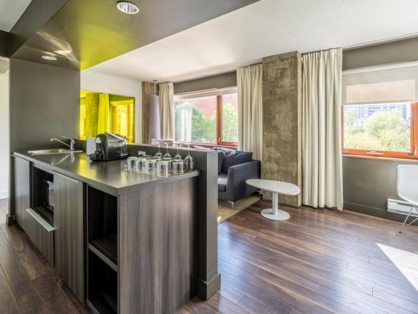 Hotel Zero 1 Montreal : photo 3 de la chambre suite 2 chambres lit queen-size