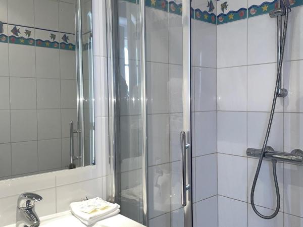 Hôtel de la Pointe du Grouin : photo 2 de la chambre chambre double avec terrasse