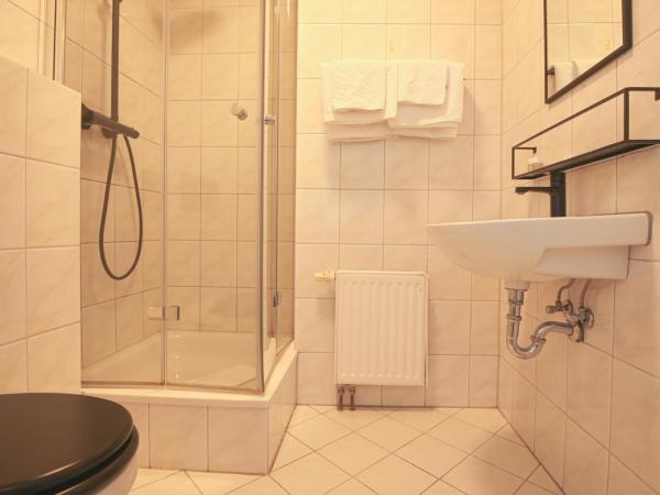 TM Hotel Düsseldorf : photo 2 de la chambre chambre double Économique