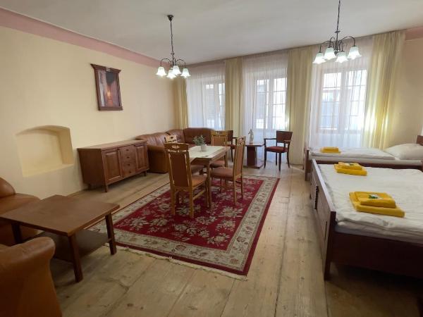 Pension Pod Radnicí : photo 2 de la chambre suite