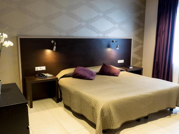 Hotel Pax : photo 4 de la chambre chambre double lit queen-size