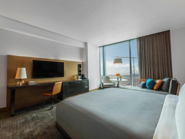 InterContinental - Los Angeles Downtown, an IHG Hotel : photo 1 de la chambre hébergement lit king-size club - vue sur ville