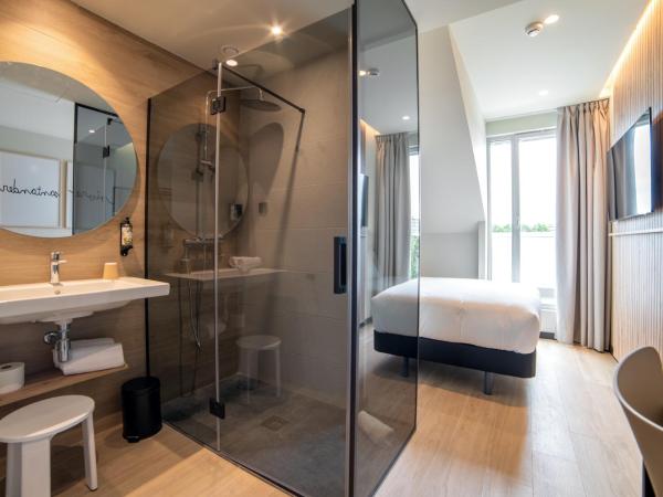Hotel Bed4U Santander : photo 1 de la chambre chambre double