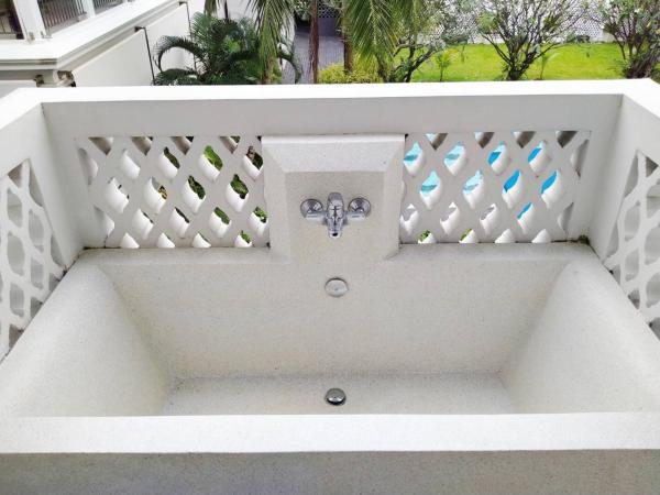 Little Nyonya Hotel : photo 7 de la chambre suite junior avec baignoire