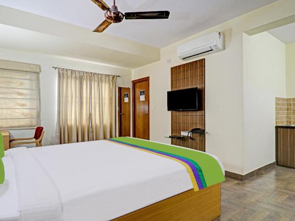 Treebo Akshaya Mayflower Vijaya Bank Layout : photo 10 de la chambre [sanitized] deluxe double room