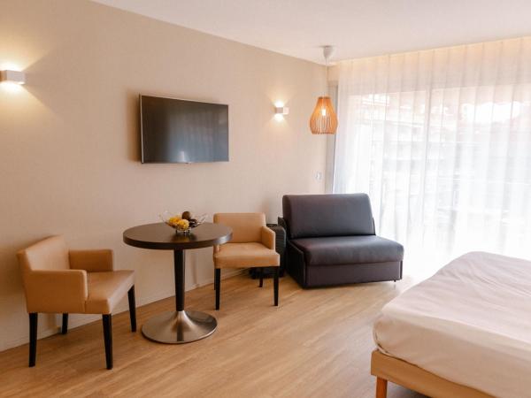 Résidence Châteauneuf : photo 3 de la chambre studio (3 adultes)