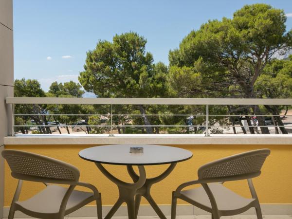 Hotel Antonio : photo 2 de la chambre suite junior avec balcon