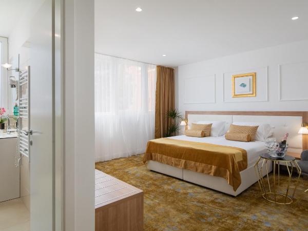 Hotel Corner : photo 2 de la chambre chambre confort double ou lits jumeaux avec vue sur la ville