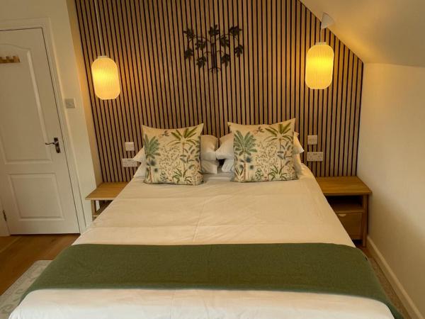 Beach Lodge : photo 2 de la chambre chambre double avec salle de bains privative
