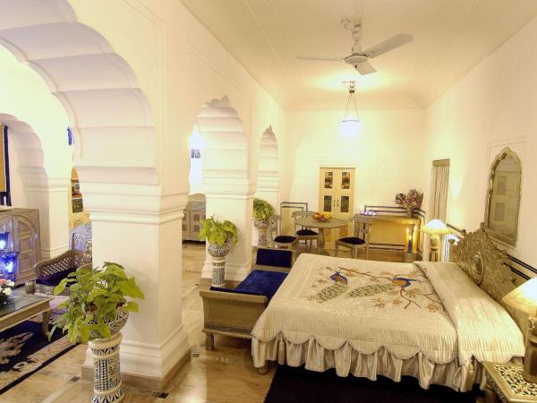 The Raj Palace (Small Luxury Hotels of the World) : photo 1 de la chambre chambre deluxe double ou lits jumeaux