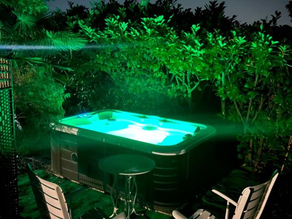 Villa Carla - Camera King Superior : photo 1 de la chambre chambre lit king-size supérieure