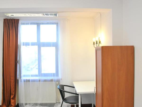 Erasmus Rooms Genius- 24h self check-in : photo 7 de la chambre chambre double