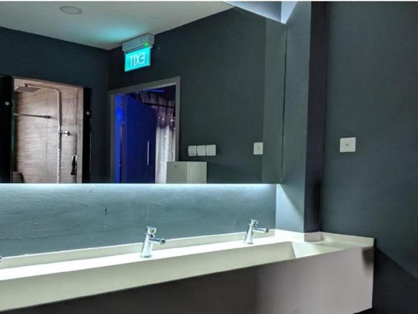 MET A Space Pod at Arab Street : photo 10 de la chambre pod double