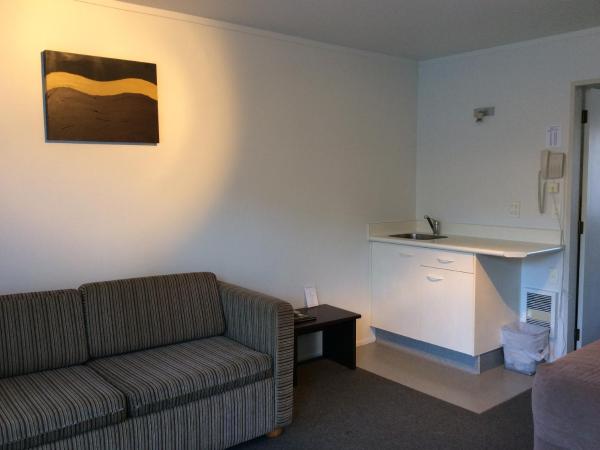 Marksman Motor Inn : photo 9 de la chambre suite 1 chambre