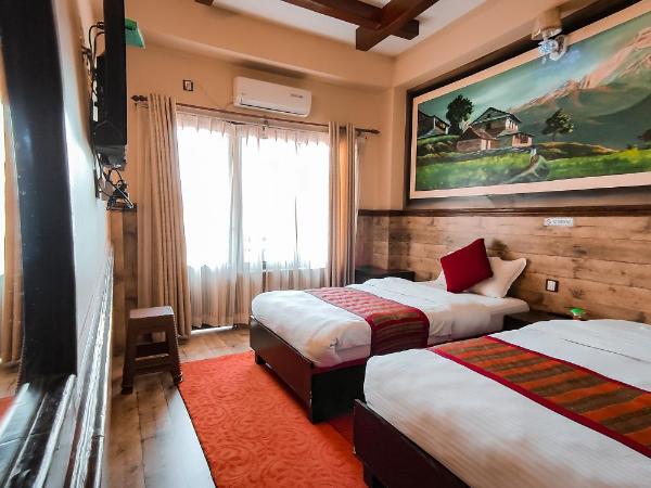 Hotel Forest Lake Backpackers' Hostel : photo 1 de la chambre chambre lits jumeaux - vue sur lac