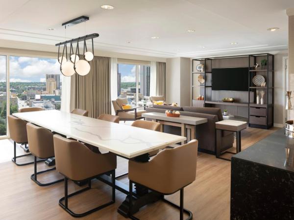 Hyatt Regency San Antonio Riverwalk : photo 8 de la chambre suite