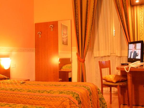 Hotel Genova : photo 9 de la chambre chambre double ou lits jumeaux