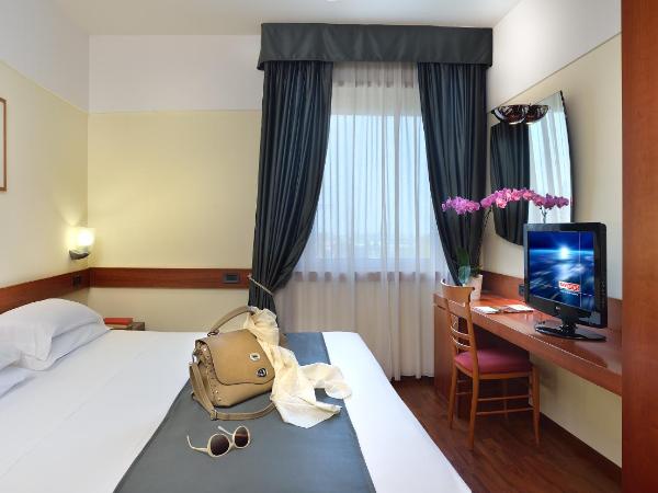 Hotel Bologna Airport : photo 7 de la chambre  chambre double ou lits jumeaux confort