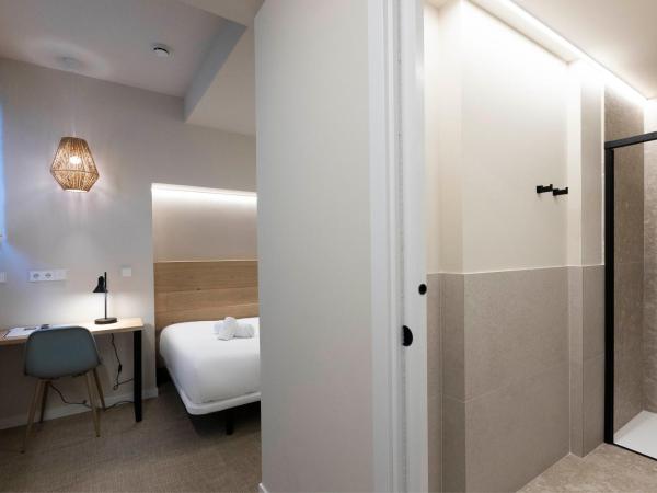 URBAIA ROOMS : photo 4 de la chambre petite chambre double