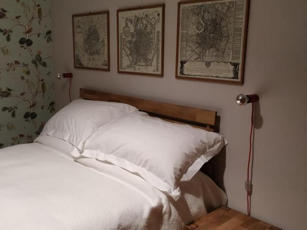 Bed & Breakfast San Calocero - private bathroom - Wi-Fi : photo 7 de la chambre chambre deluxe