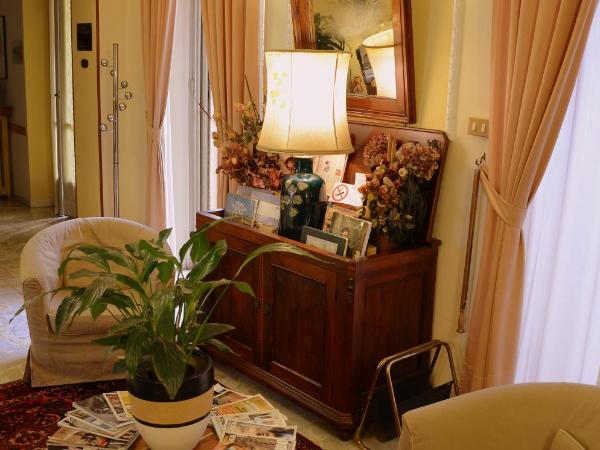 Hotel Eden : photo 5 de la chambre chambre triple