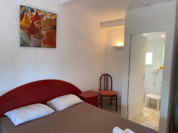 Les Lodges de la Plage U Dragulinu : photo 4 de la chambre chambre triple - vue sur mer