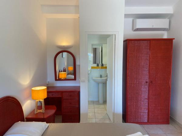 Les Lodges de la Plage U Dragulinu : photo 6 de la chambre chambre double - vue sur mer