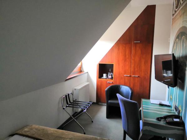 Celestin Residence : photo 4 de la chambre chambre simple confort
