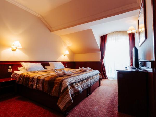 Hotel Ködmön : photo 5 de la chambre chambre double ou lits jumeaux avec balcon