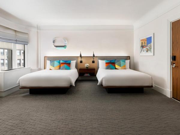 The James New York - NoMad : photo 3 de la chambre chambre deluxe avec 2 lits queen-size