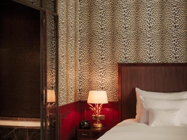 Hôtel Particulier Montmartre : photo 1 de la chambre suite léopardes paresseuses