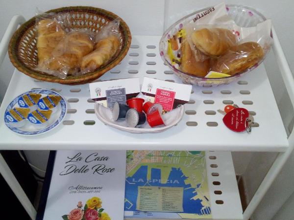 La Casa Delle Rose Room with Air Conditioning : photo 2 de la chambre chambre double - vue sur jardin