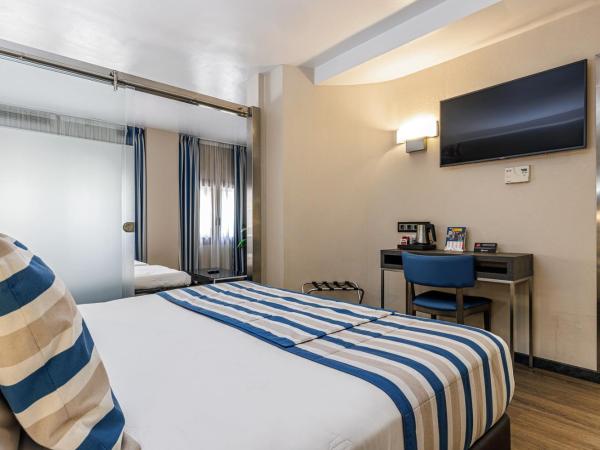 Hotel Ronda Lesseps : photo 10 de la chambre chambre familiale de luxe