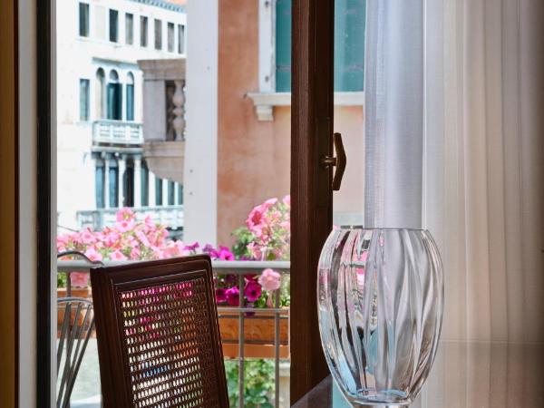 Hotel Al Malcanton : photo 5 de la chambre chambre triple supérieure avec balcon - annexe