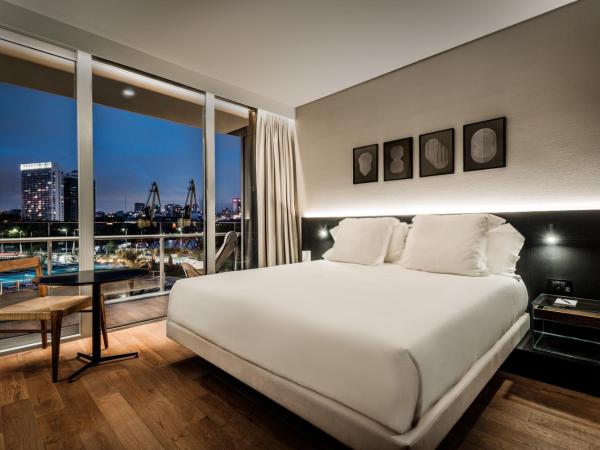 SLS Buenos Aires Puerto Madero : photo 2 de la chambre suite lit king-size de luxe avec vue